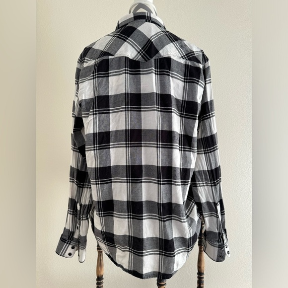Men’s Lucky Brand Genuine Western Goods  Classic Fit Button Down Shirt Size L - Picture 4 of 6